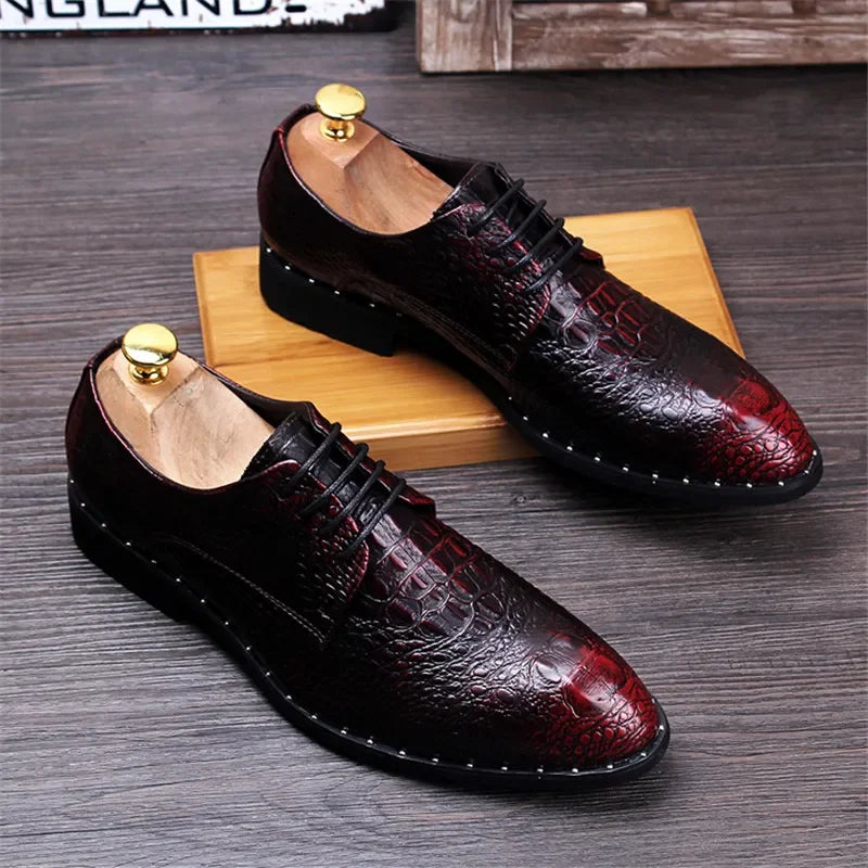 Scarpe eleganti da uomo in pelle con stampa alligatore, modello Oxford casual a punta, con lacci, ideali per ufficio e lavoro, collezione 2025.