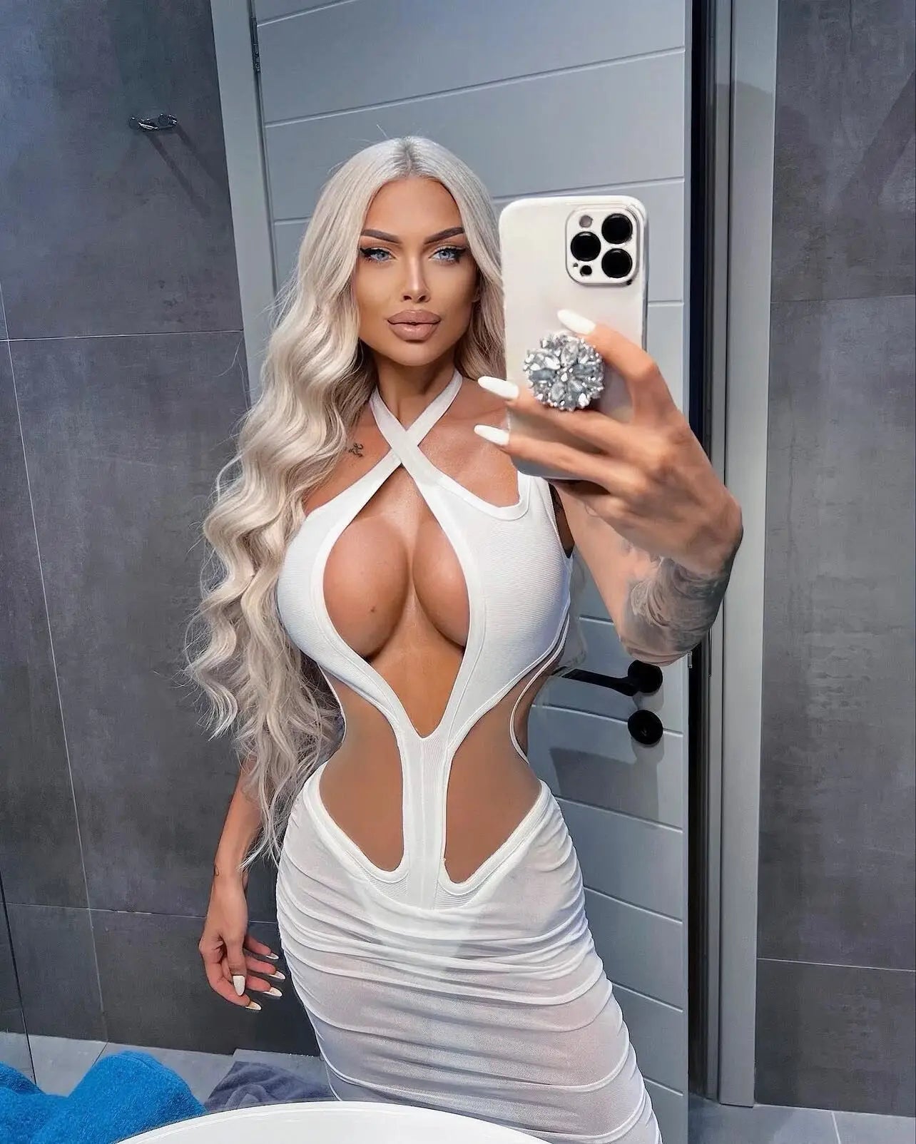 Abito da donna di alta qualità senza maniche, sexy, con scollo all'americana, trasparente, aderente a metà polpaccio, perfetto per serate in discoteca, feste e celebrazioni.